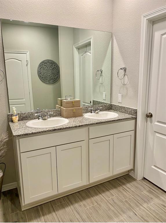 Building Photo - 834 Redinger Ridge Dr