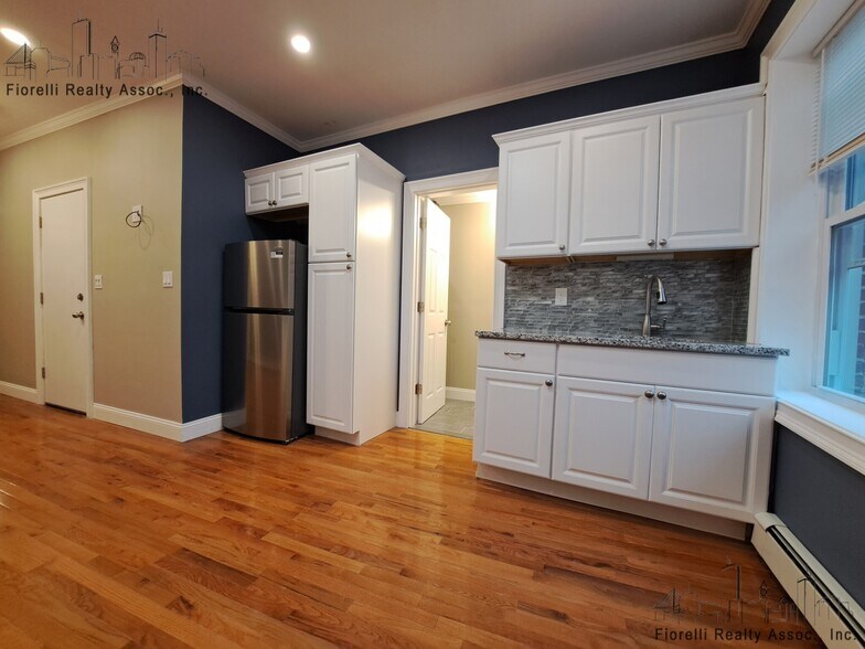 Building Photo - 3 Goodridge Ct