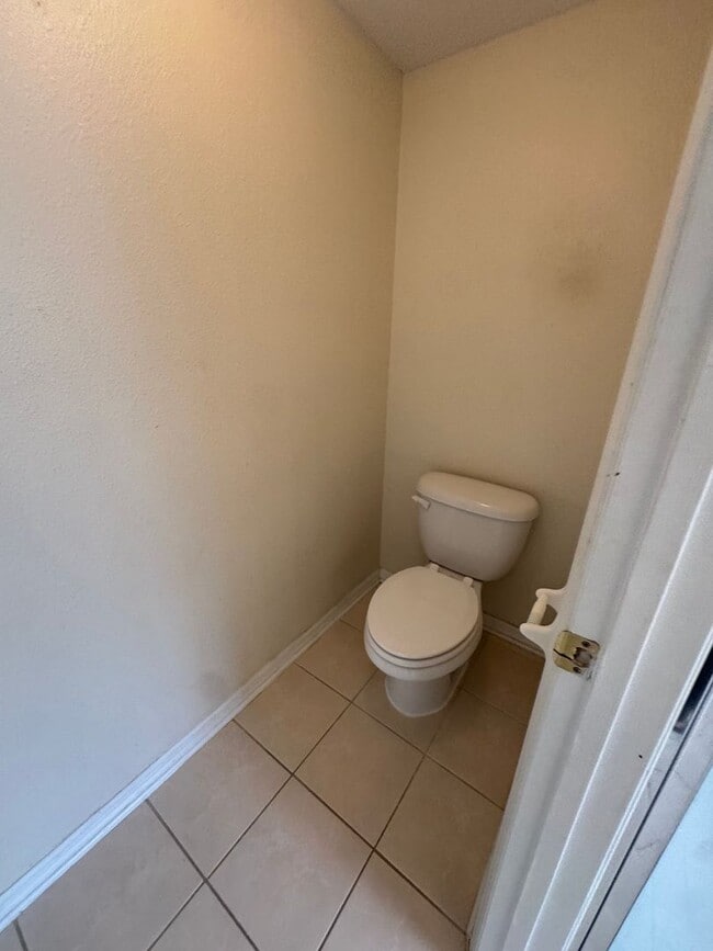 Building Photo - Waterview 3 BED / 2 BATH Home For Rent!