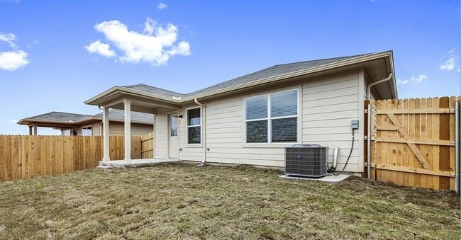 Building Photo - 14004 Levy Ln