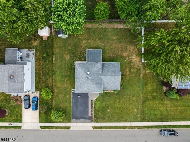 Building Photo - 23 Distler Ave