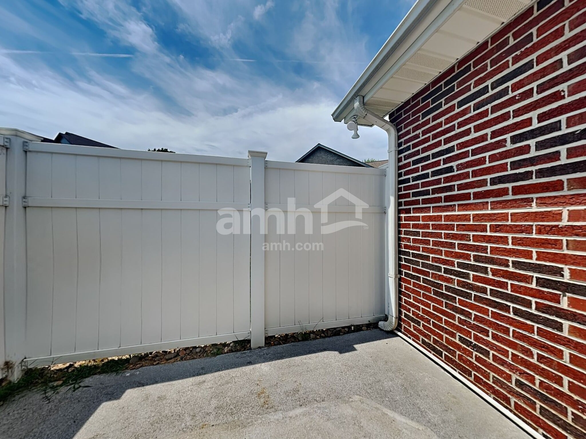 Building Photo - 1710 Stilwell Cir