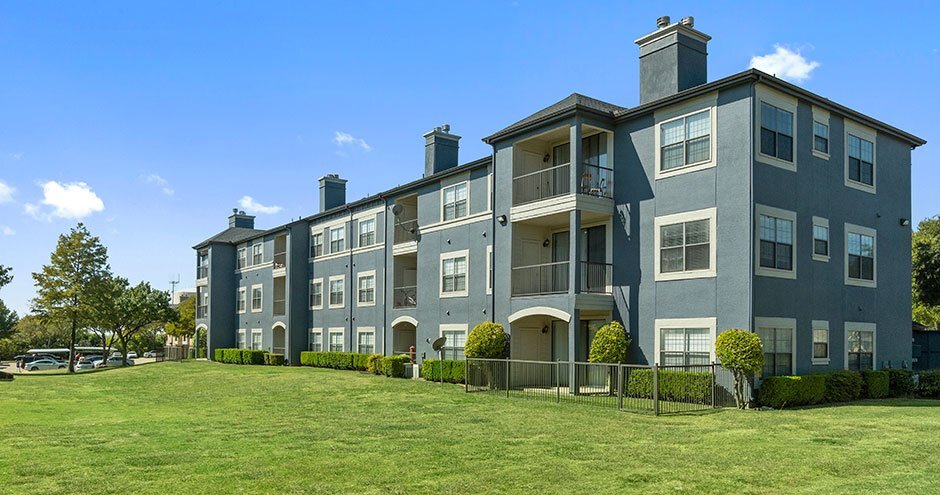 Primary Photo - The Pearl on Frankford