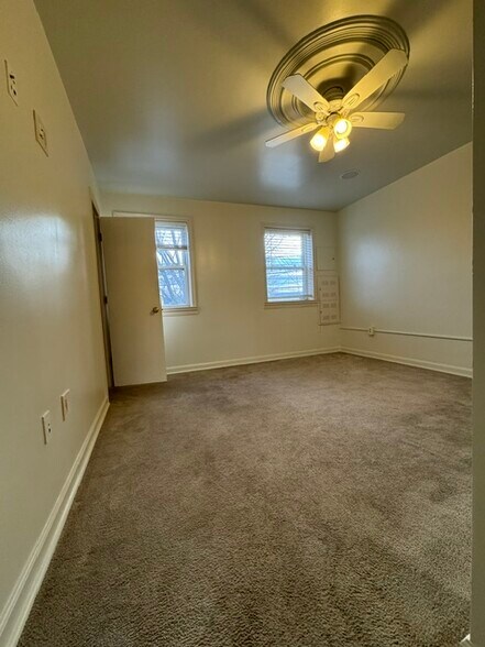 Rec Room/Bedroom 2 - 966 Mount Olivet Rd NE