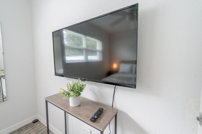 Building Photo - 2627 Ambergate Rd