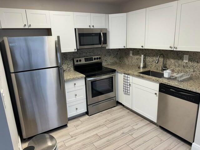 Building Photo - 127 Flanders Dr