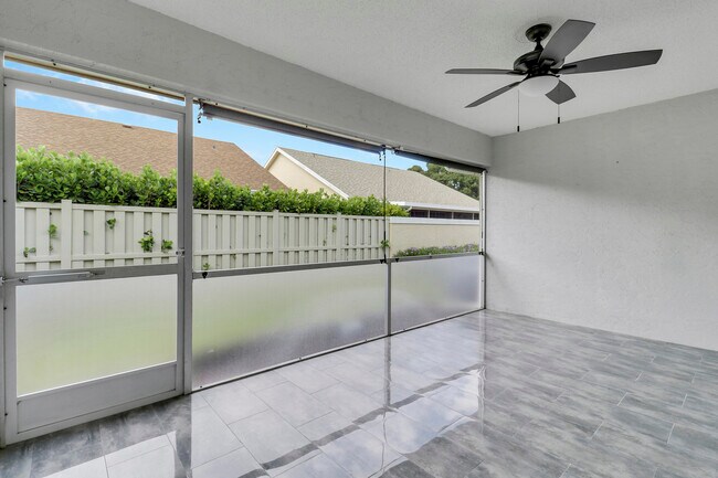 Building Photo - 148 Moccasin Trail S