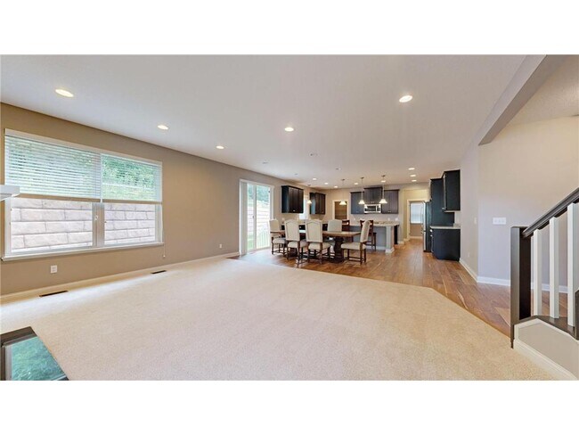 Building Photo - 5585 Orchard Cove