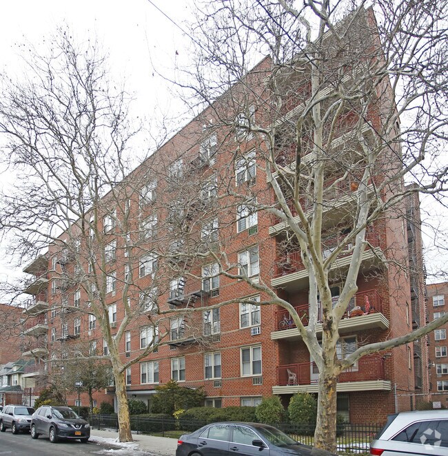 Building Photo - 2355 E 12th St