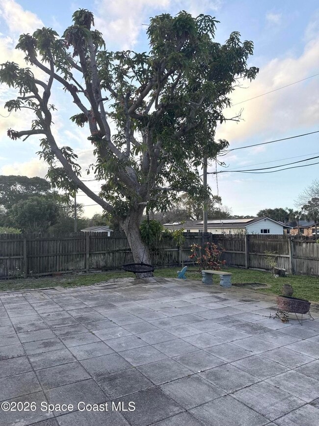 Building Photo - 1691 Norman St NE