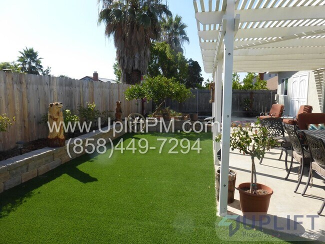 Building Photo - 14333 Sandown Ct