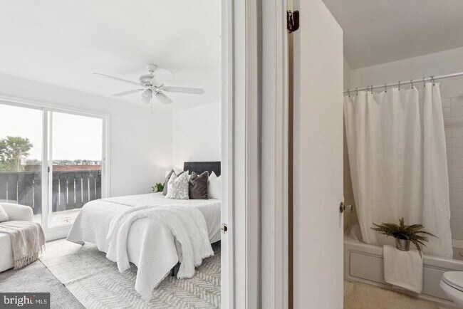 Building Photo - 218 Rector St