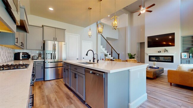 Building Photo - 8305 Greenleaf Ridge Way