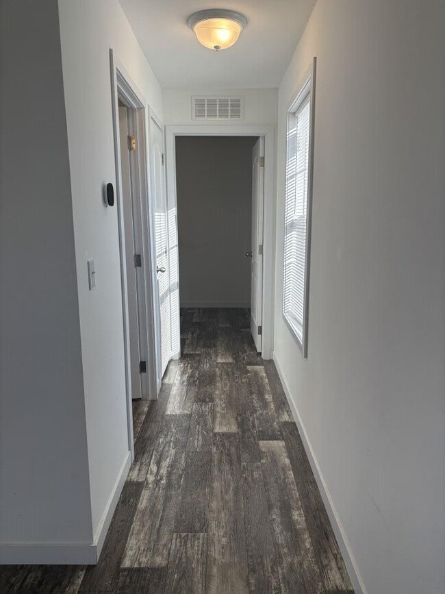 Building Photo - 464 Cimarron