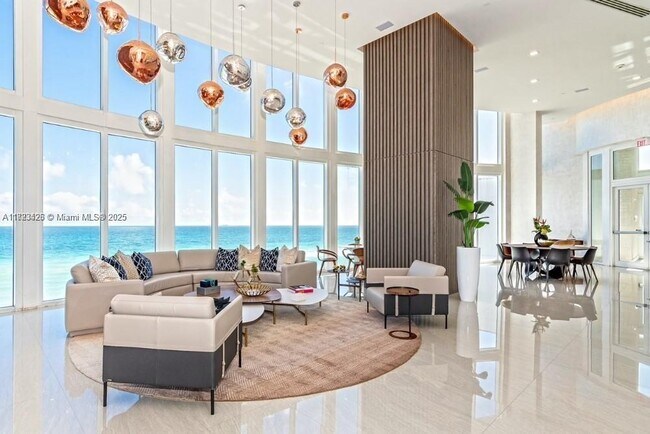 Building Photo - 15901 Collins Ave