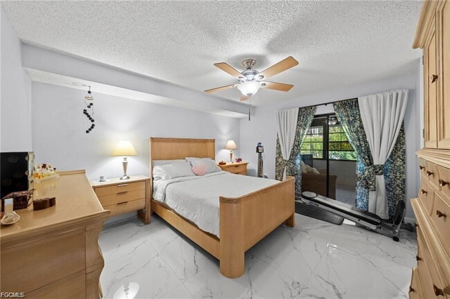 Building Photo - 11650 Pointe Cir