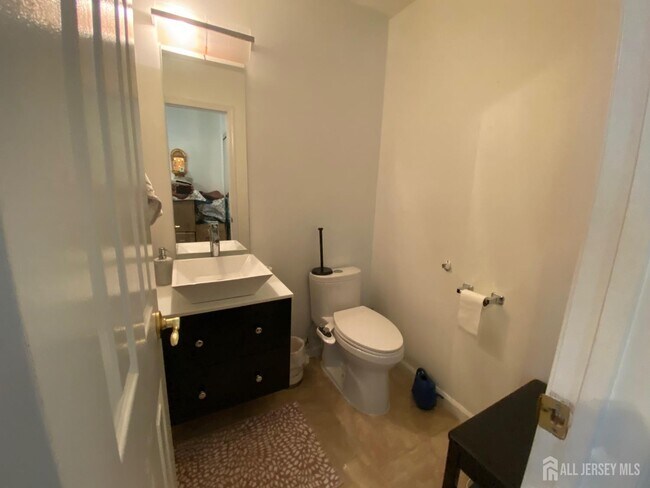 Building Photo - 26 Princess Dr