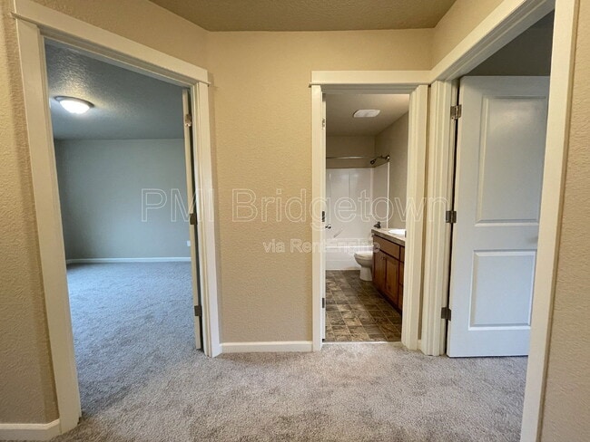 Building Photo - 14815 SE Rupert Dr