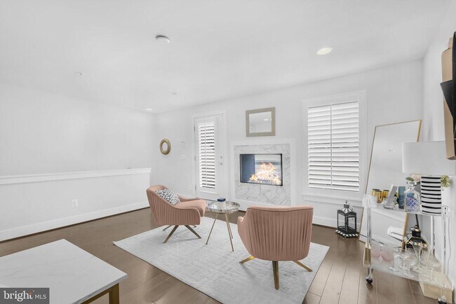 Building Photo - 5106 Fillmore Ave