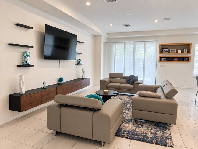 Building Photo - 34212 Evergreen Hill Ct