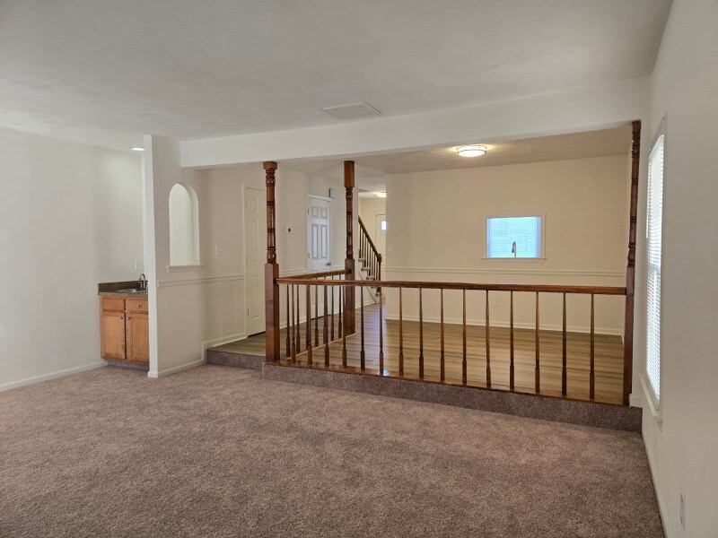 Building Photo - 5529 Old Guard Crescent