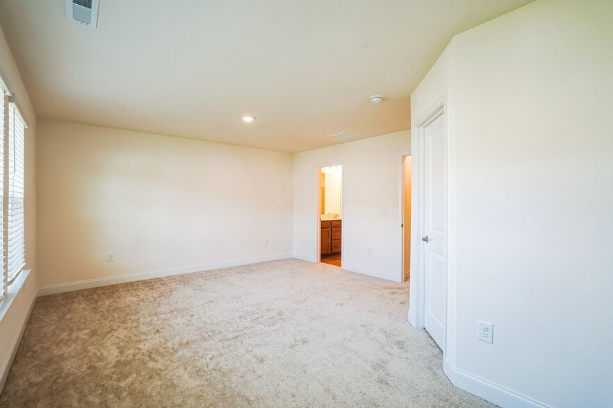 Building Photo - 20 Honeydew Wy