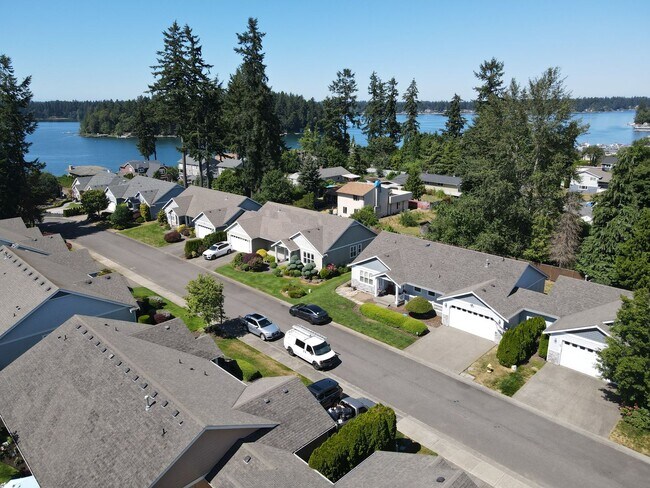 Building Photo - 8909 Eagle Point Loop Rd SW
