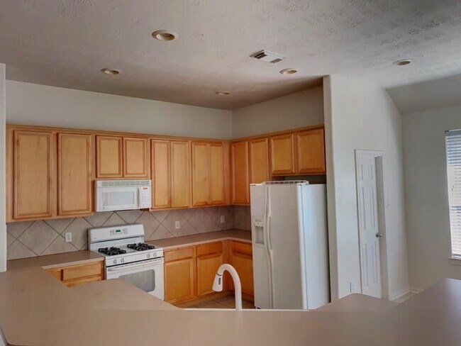 Building Photo - 18207 Linden Forest Ln