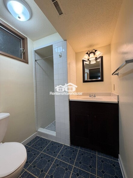 Building Photo - 1215 Cummins Pkwy
