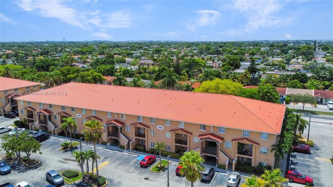 Building Photo - 17425 NW 75th Pl