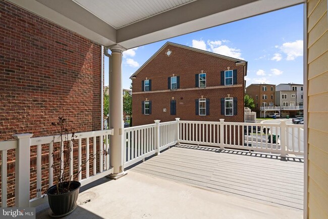 Building Photo - 493 W Watkins Mill Rd