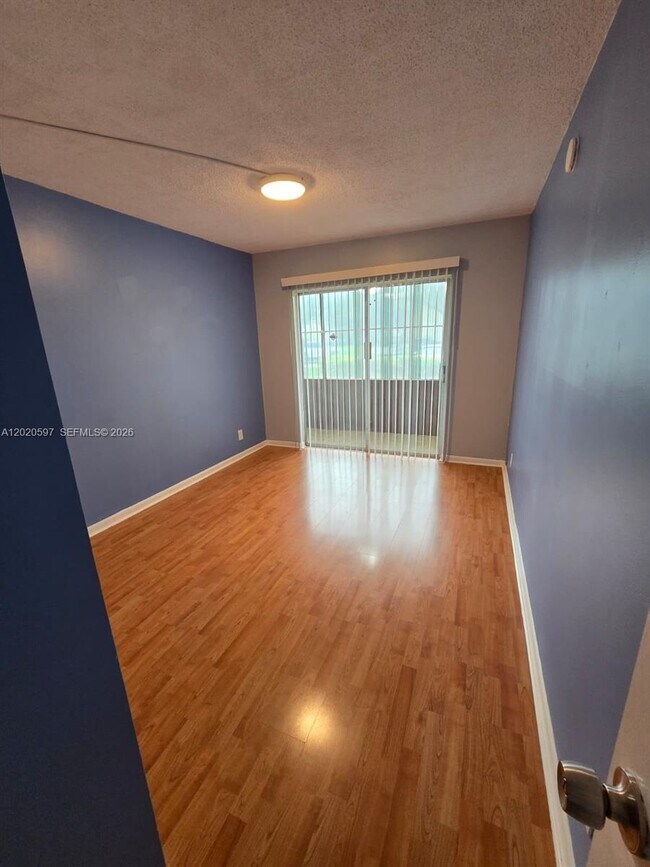 Building Photo - 4133 NW 88th Ave