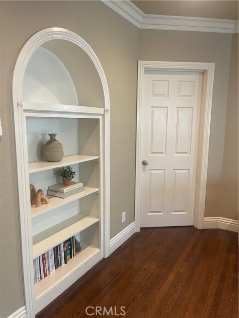 Building Photo - 1062 2nd St