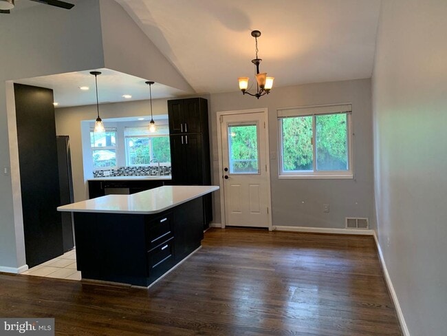 Building Photo - 4613 Wissahican Ave