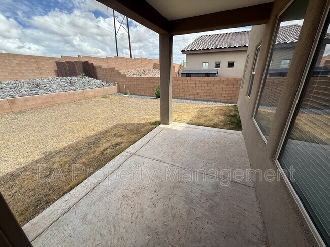 Building Photo - 6913 Cleary Loop NE