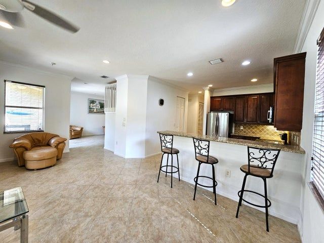 Building Photo - 7533 Topiary Ave