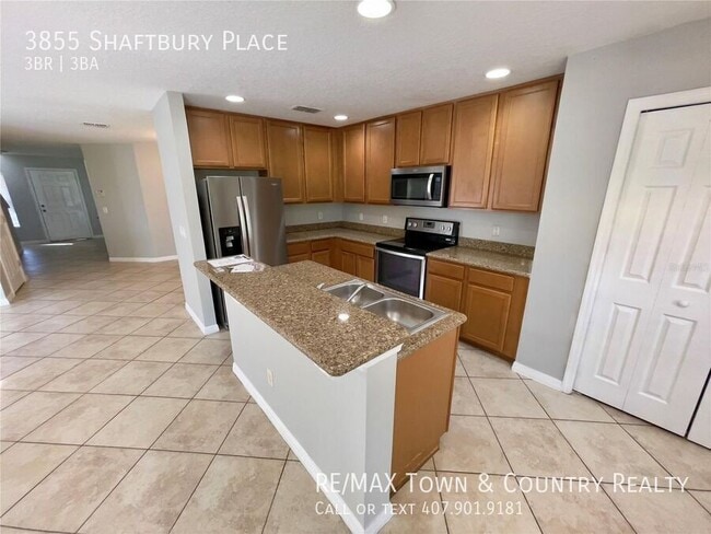 Building Photo - 3855 Shaftbury Pl