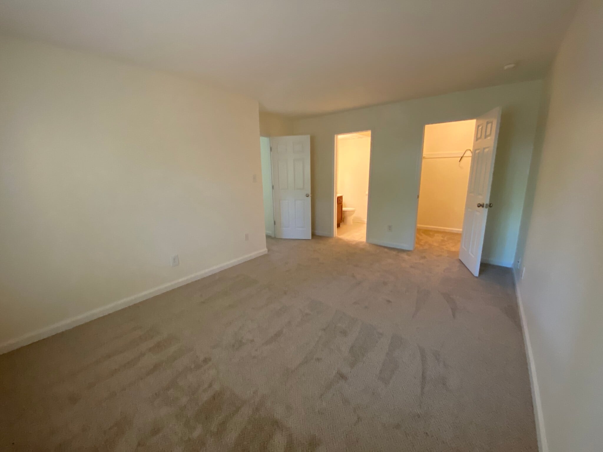 Primary Bedroom - 1283 Schaub Dr