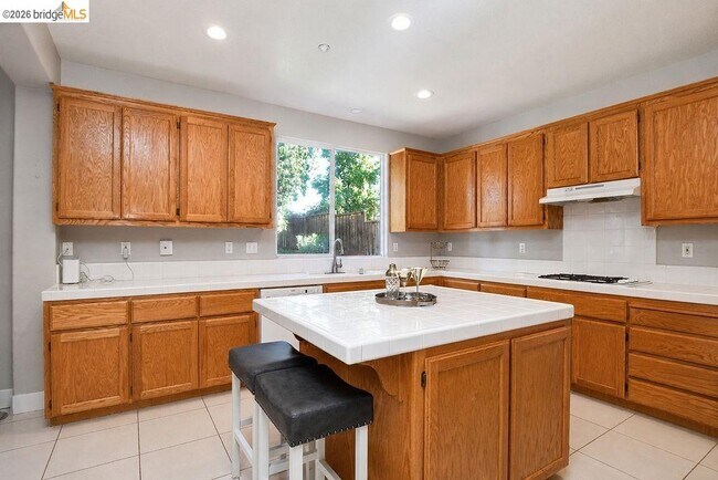 Building Photo - 2913 Haddington Ct