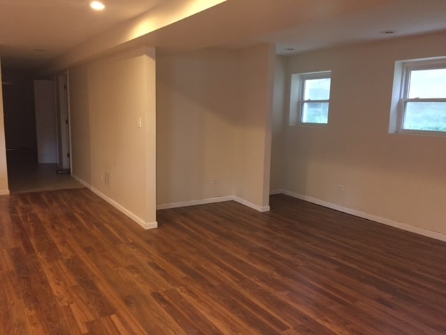 Building Photo - 3324 N Hamlin Ave