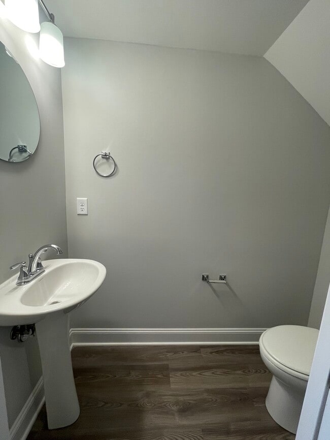 Building Photo - 4835 Moon Lk Ln