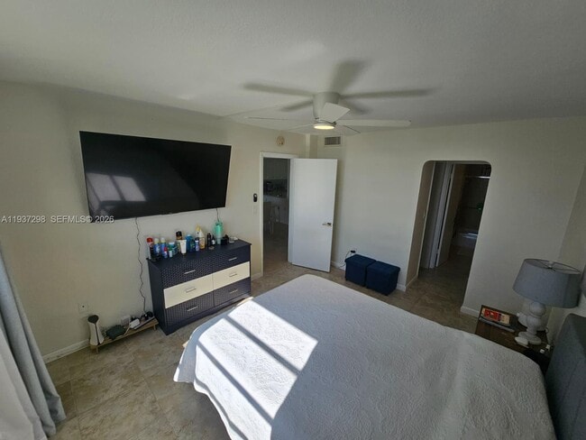 Building Photo - 3000 Marcos Dr