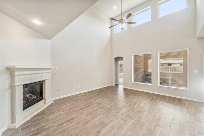 Building Photo - 18318 Windy Knl Wy