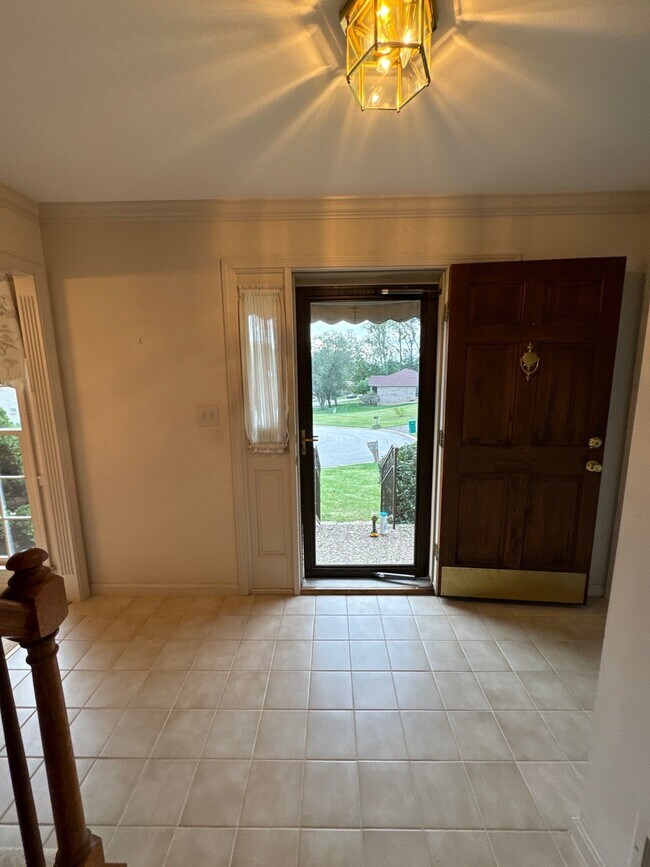 Building Photo - 10985 Eagles Cove Dr