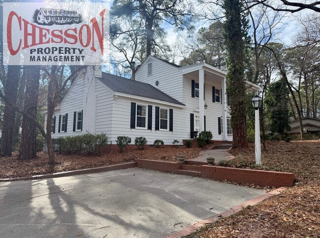 Building Photo - 1121 Forest Hills Rd NW