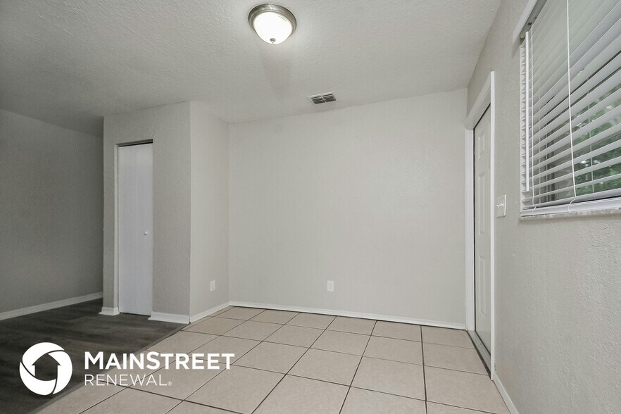 Building Photo - 712 W Madison St