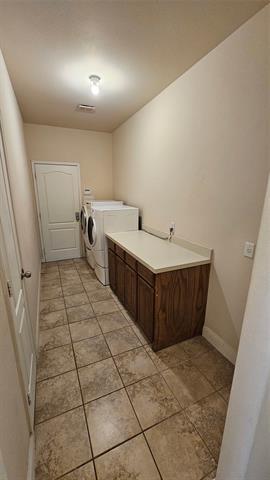 Building Photo - 3049 Trinity Lakes Dr