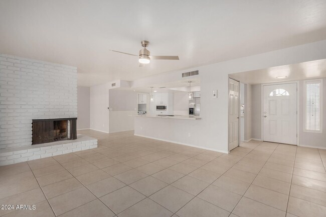 Building Photo - 6319 N 83rd Pl