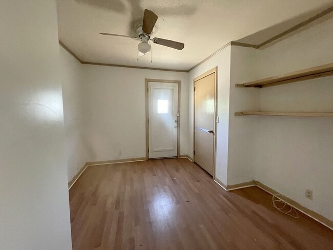 Building Photo - 2120 Canyon Dr