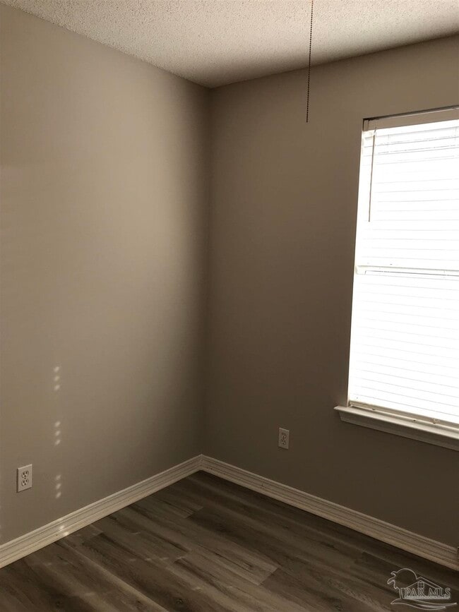 Building Photo - 1065 Antigua Cir